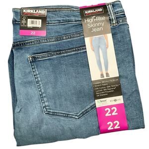 Kirkland Signature High-Rise Stretch Jeans Light Blue Size 22 NWT